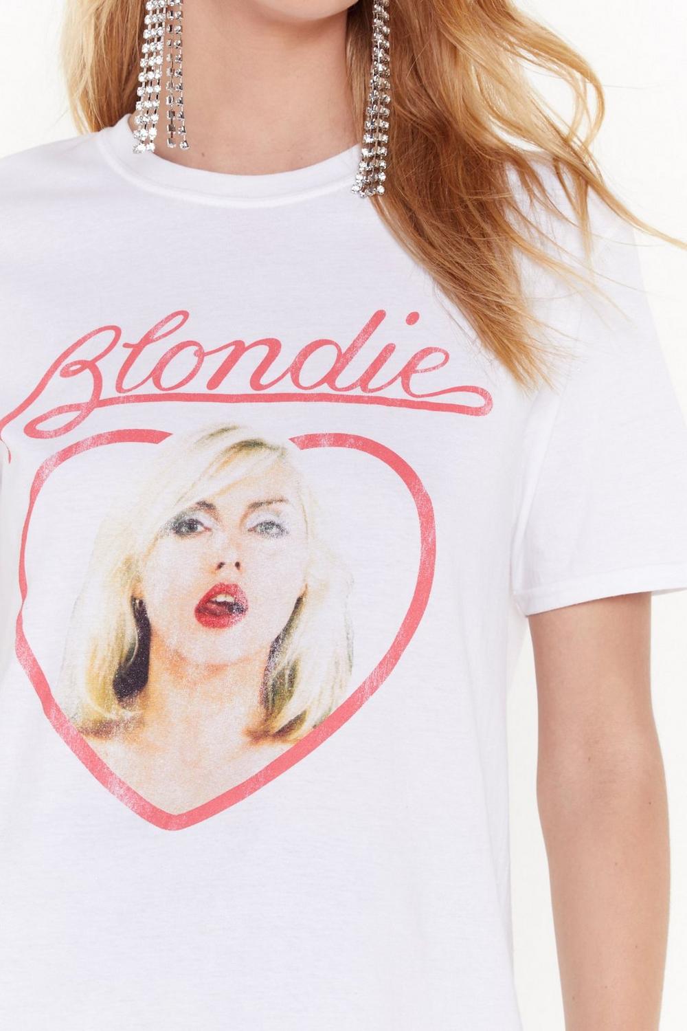 white-blondie-graphic-band-tee-just-add-glam | 30 BEST VINTAGE BAND TEES by popular San Francisco life and style blog, Just Add Glam: image of a vintage Blondie tee. 